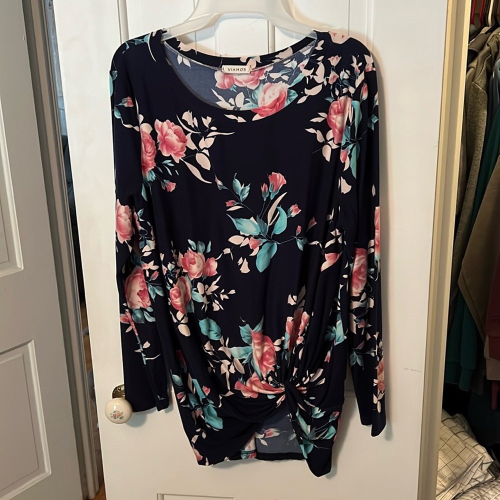 Long sleeve floral shirt